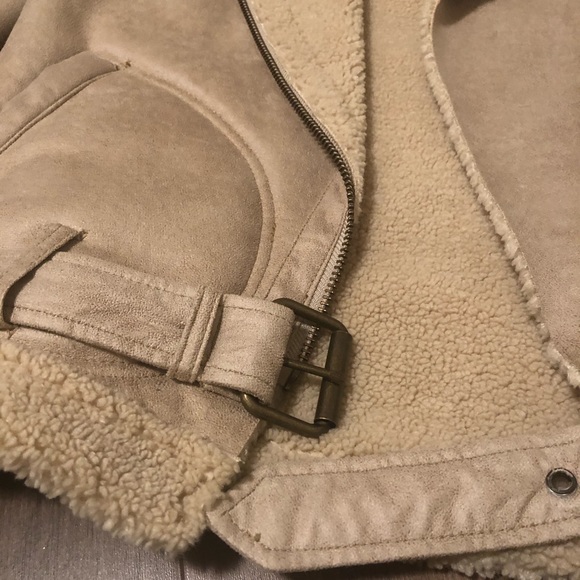 American Eagle Faux Suede Sherpa Moto Jacket - Picture 6 of 10